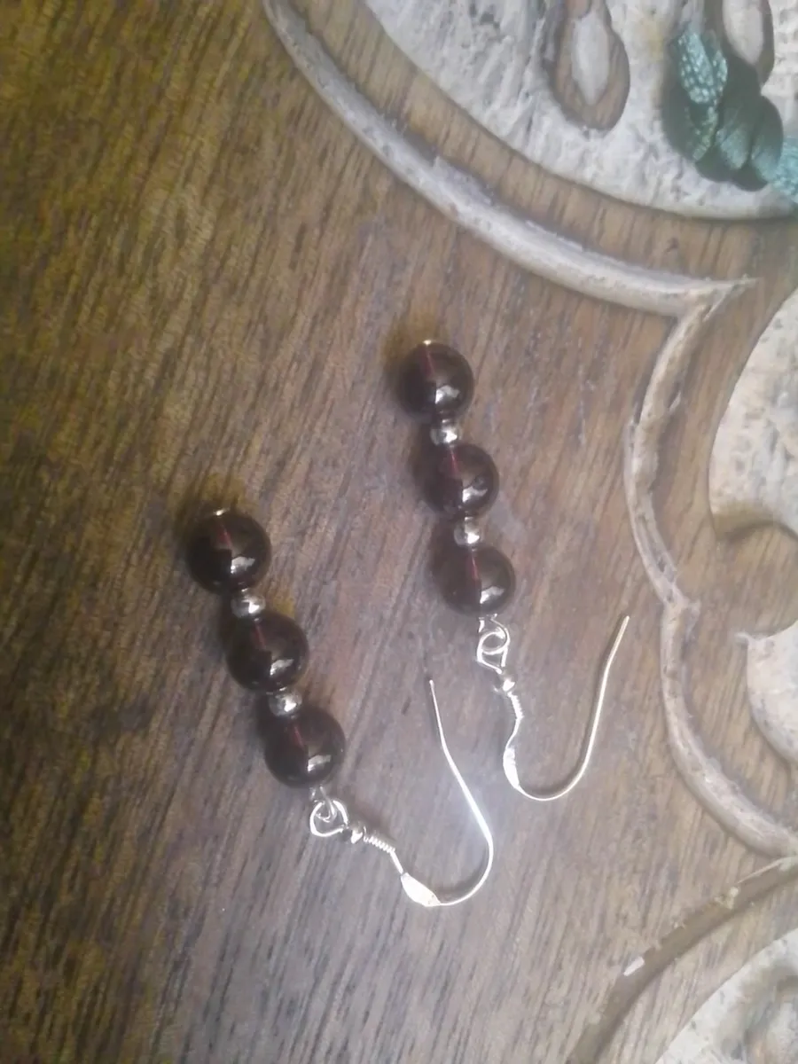 STERLING SILVER DEEP RED GARNET DROP EARRINGS NEW - Image 2