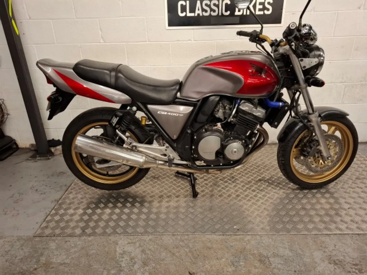 Honda CB400 Super Four 1997 - Image 1