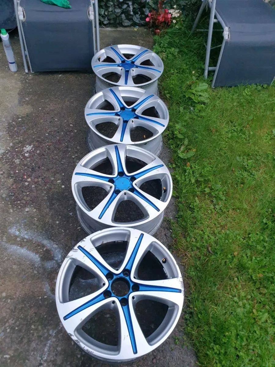 17 " Alloys - Image 1