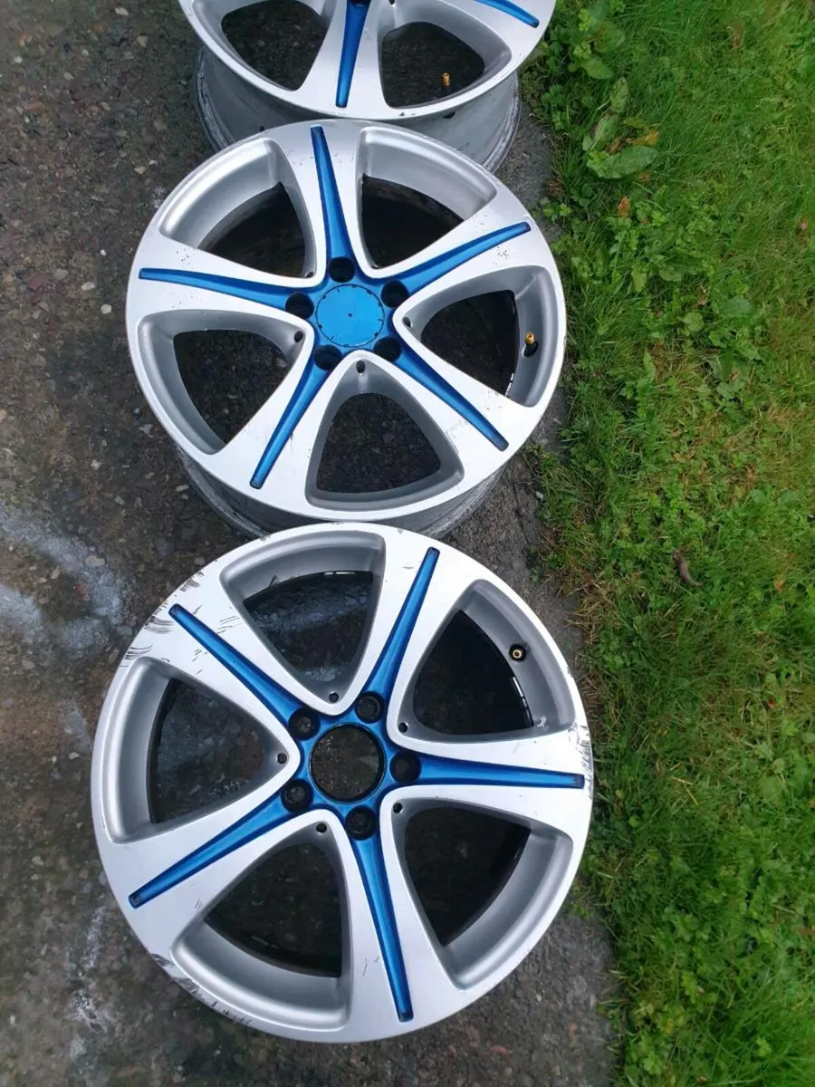 17 " Alloys - Image 2