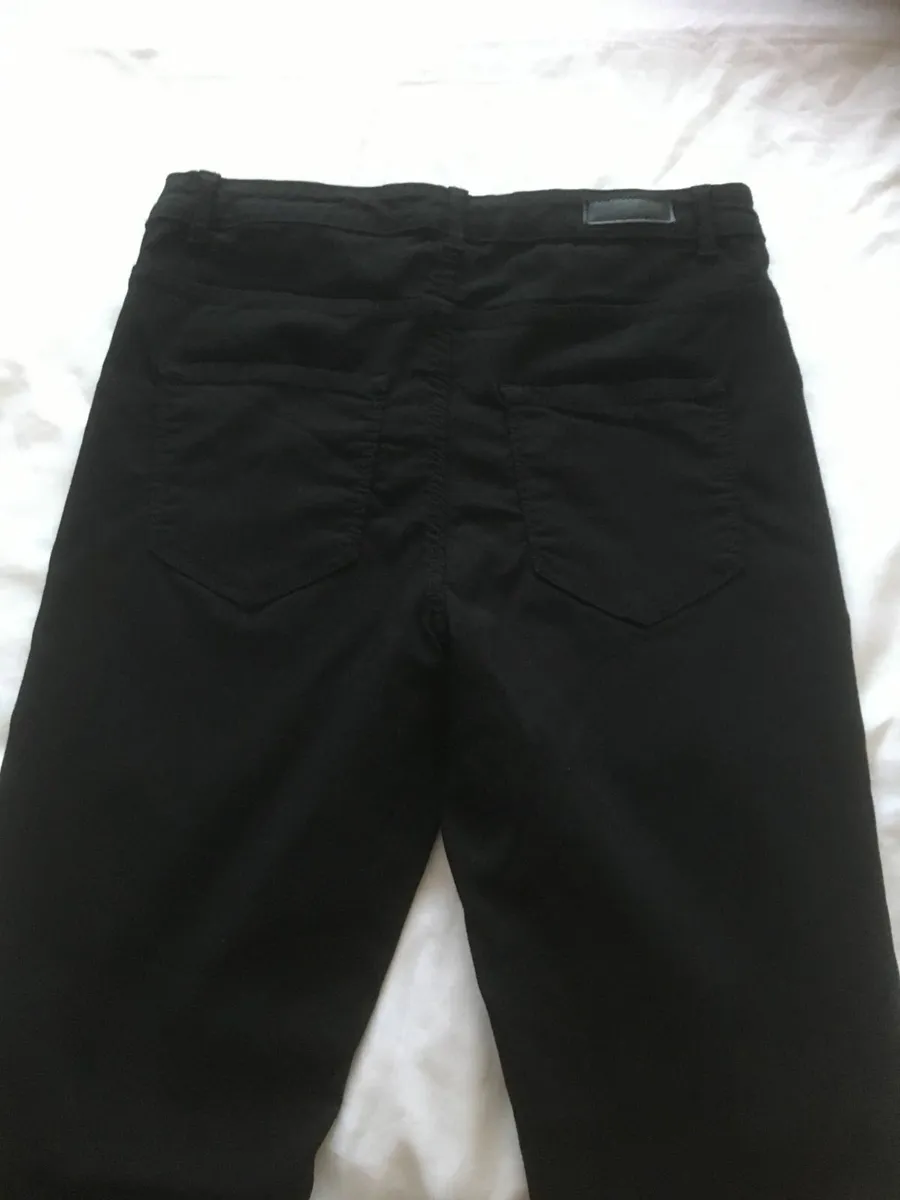 NEW Black Jeggings Jeans from PIECES BRAND - Image 4