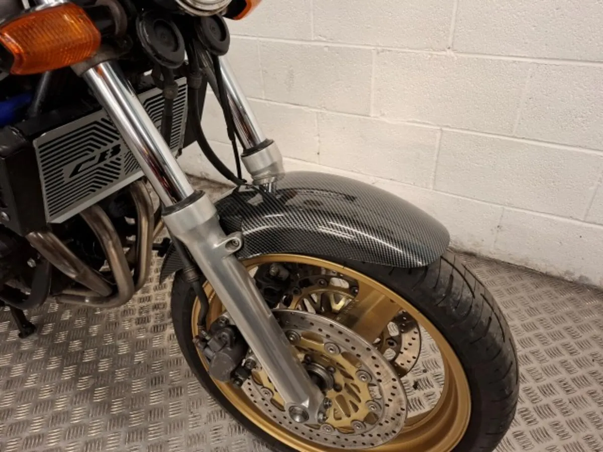 Honda CB400 Super Four1997 - Image 3