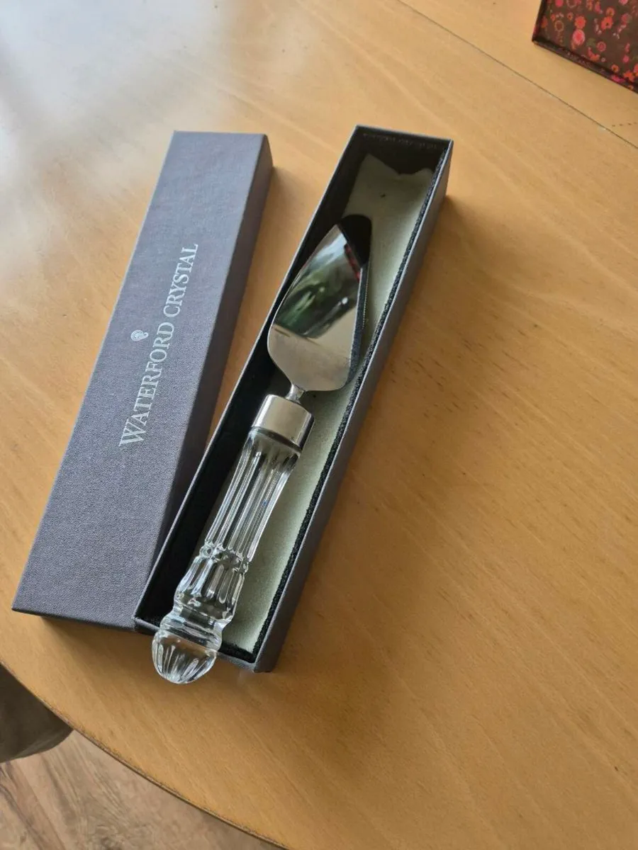 Cake slicer - Image 1
