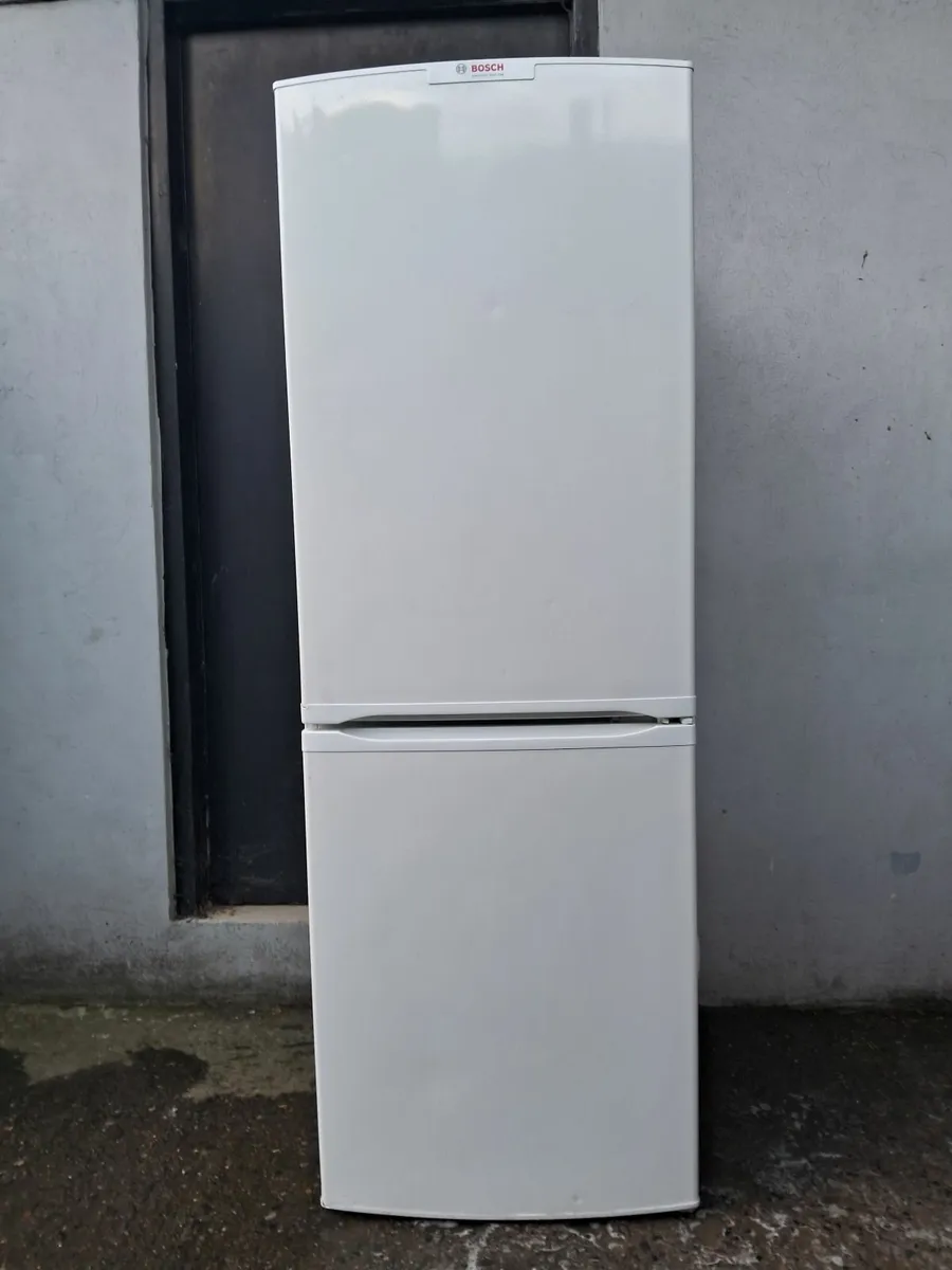 FRIDGE AND FREEZER  FULL FROST FREE - Image 4