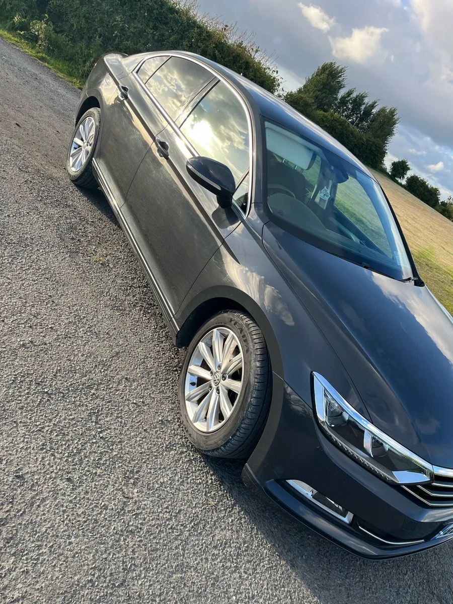 Car - Image 3