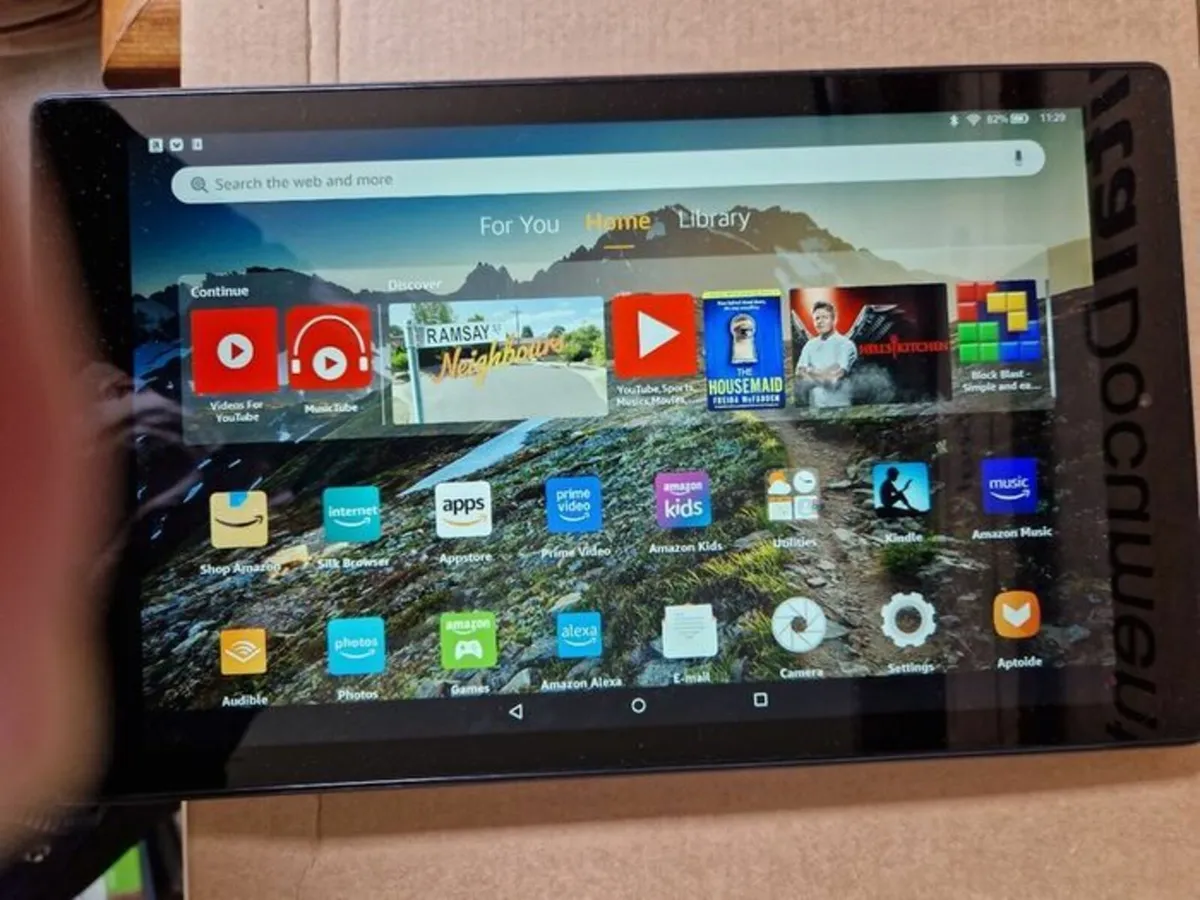 Amazon Fire HD 10 (7th Generation) 32GB Exc Cond - Image 2
