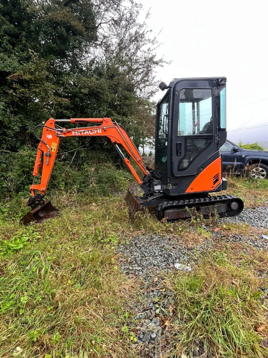 2012 Zaxis u 17 hitachi - Image 1
