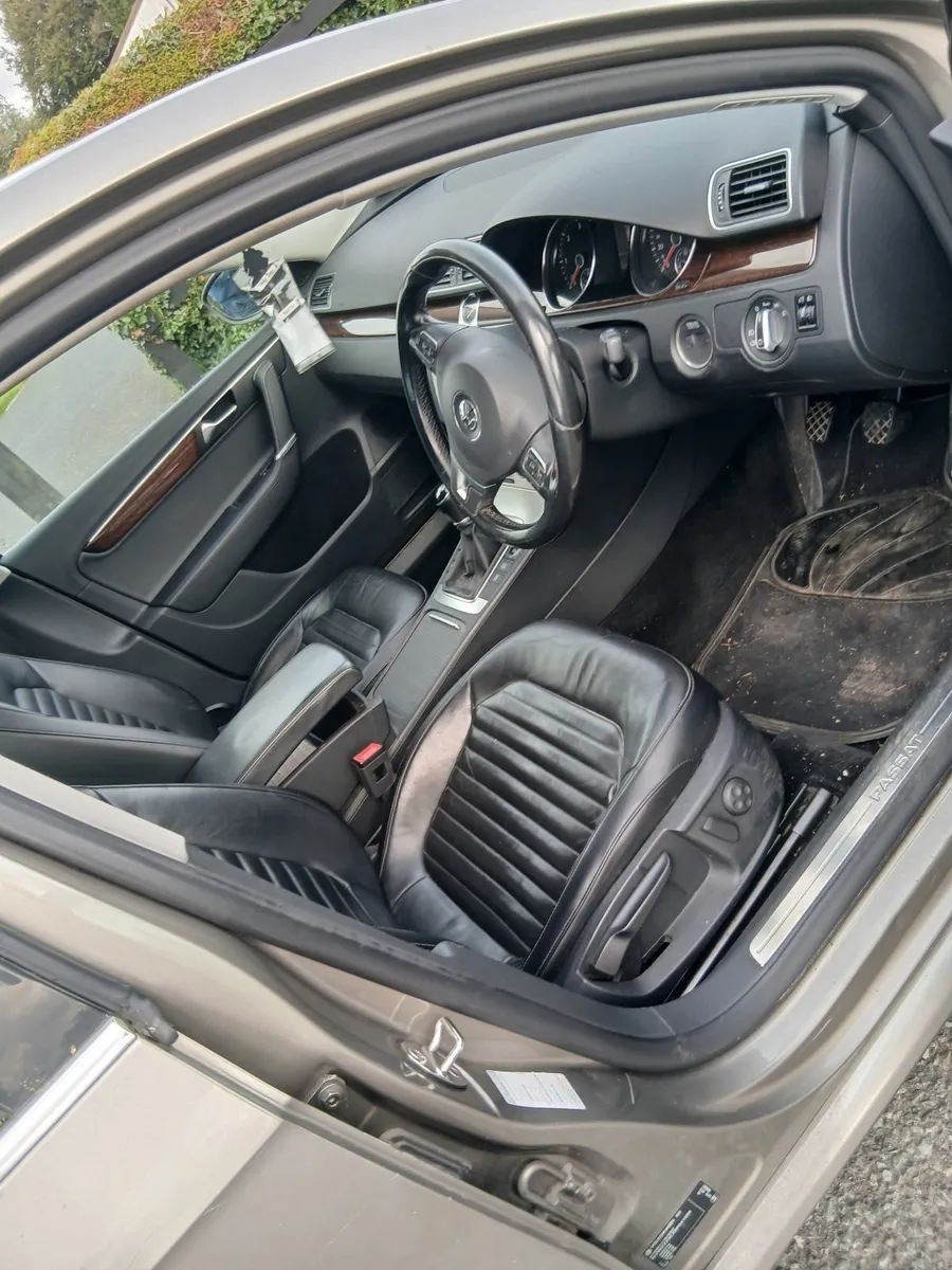 Volkswagen Passat 2013 - Image 1