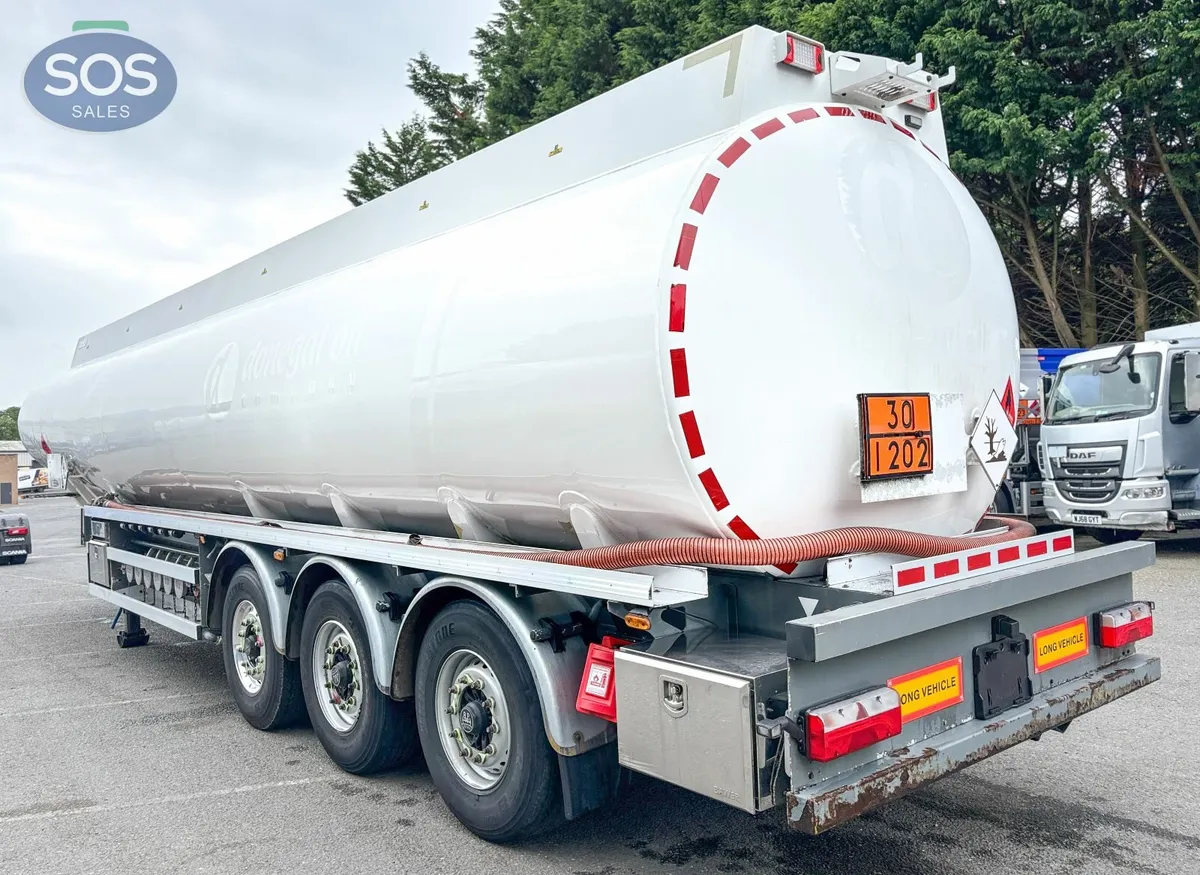 2014 Stokota 42800L 6 Comp ADR Fuel Semi-trailer - Image 2
