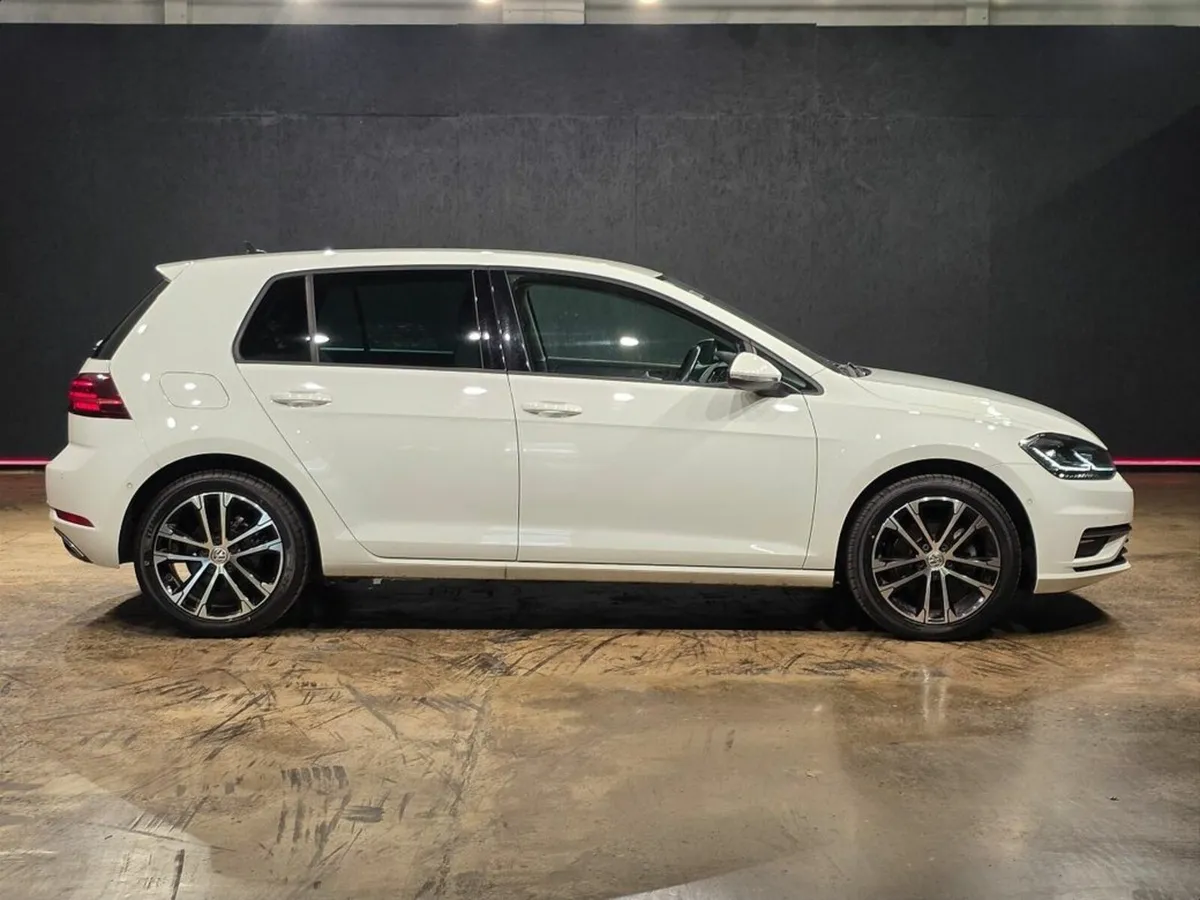 Volkswagen Golf 1.2 TSI AUTOMATIC - CRUISE CONTROL - Image 3