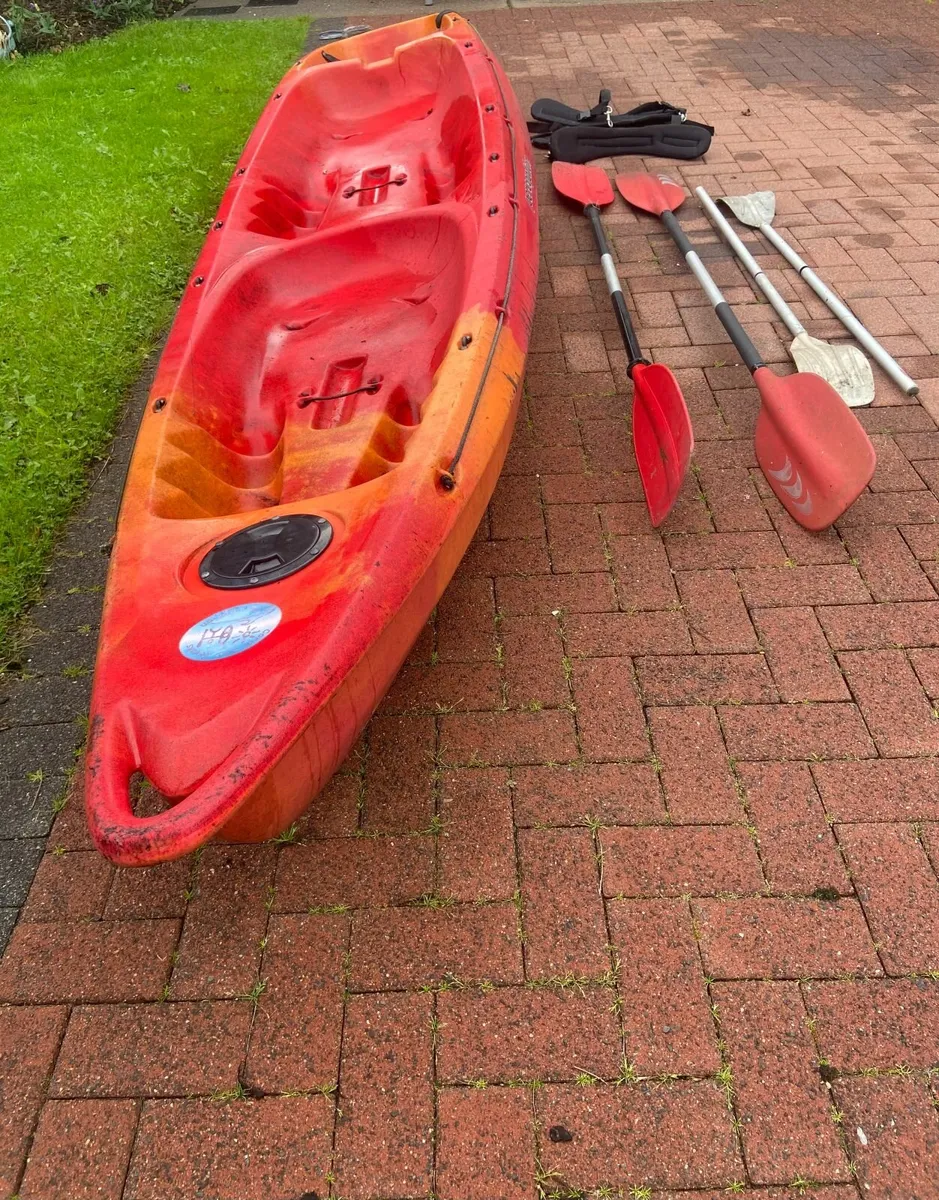 Sit-on-top canoe, seats 2/3, paddles & lifejackets - Image 2