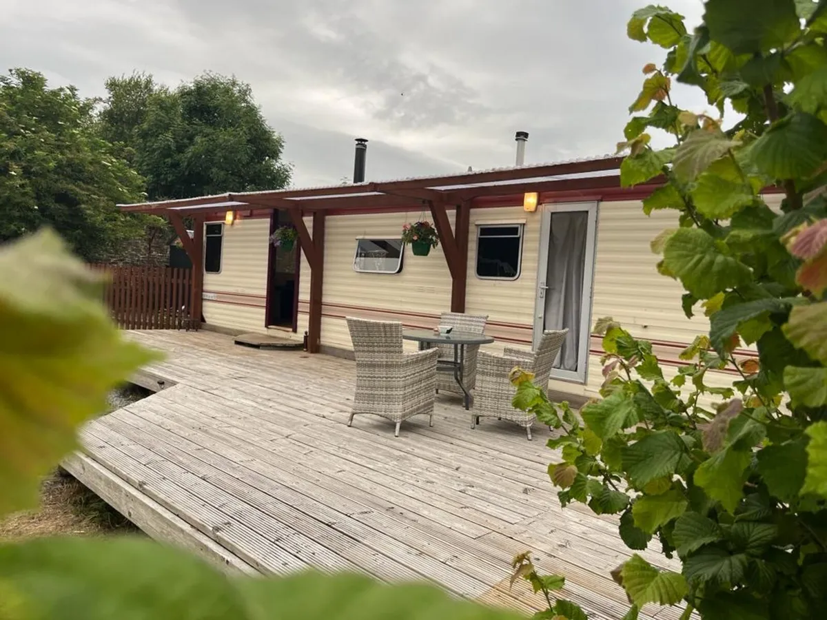 Two Bed Mobile Home To Let - Image 1
