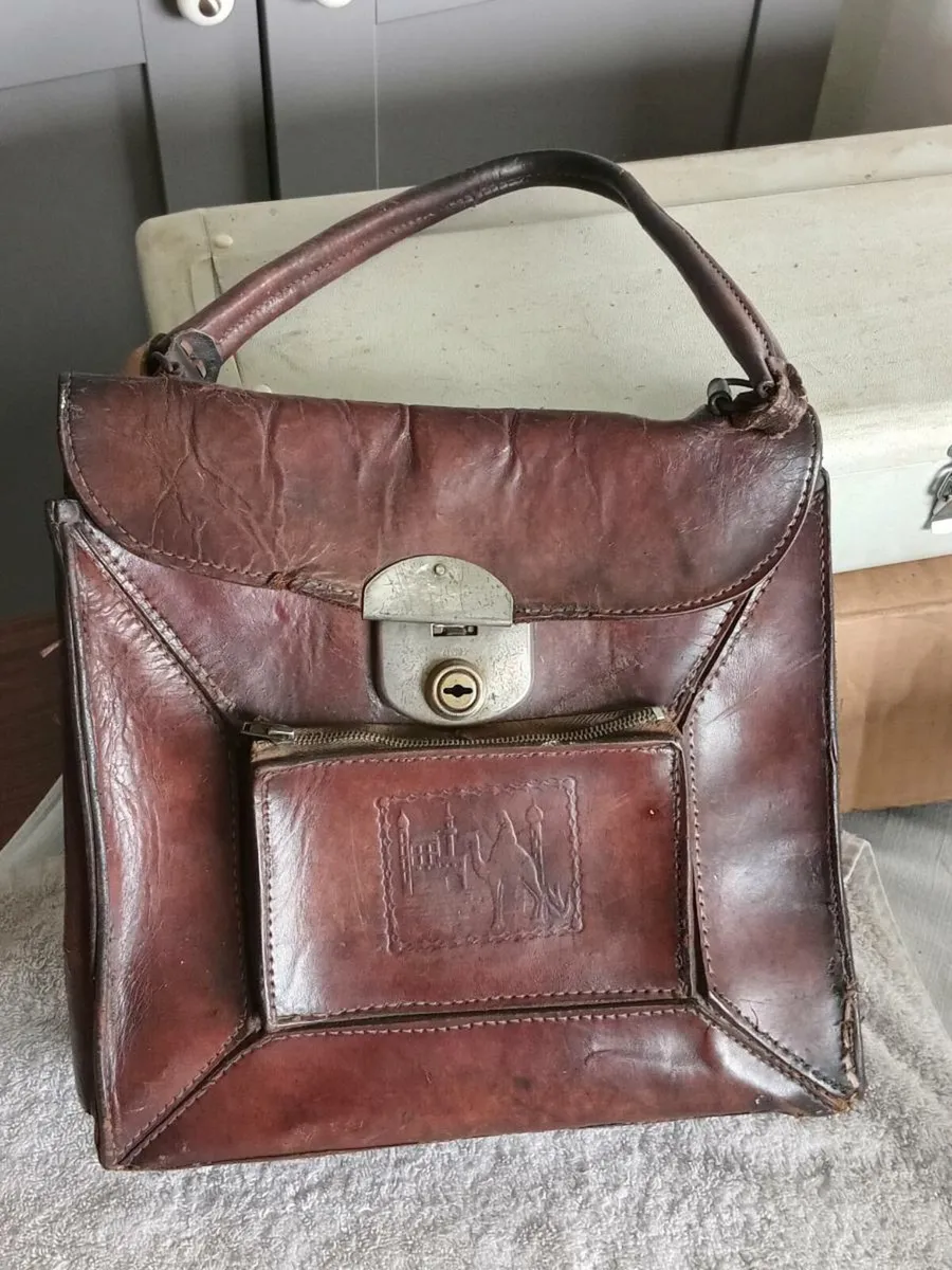 vintage cheney cowhide doctors bag 50s rare - Image 1
