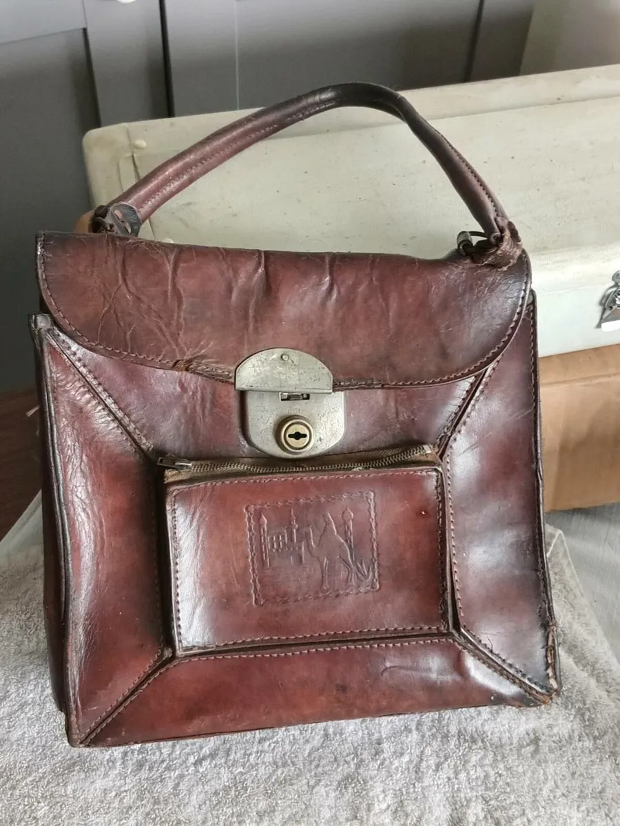 vintage cheney cowhide doctors bag 50s rare - Image 2
