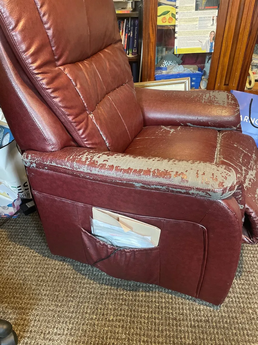 Electric recliner chair - Image 3