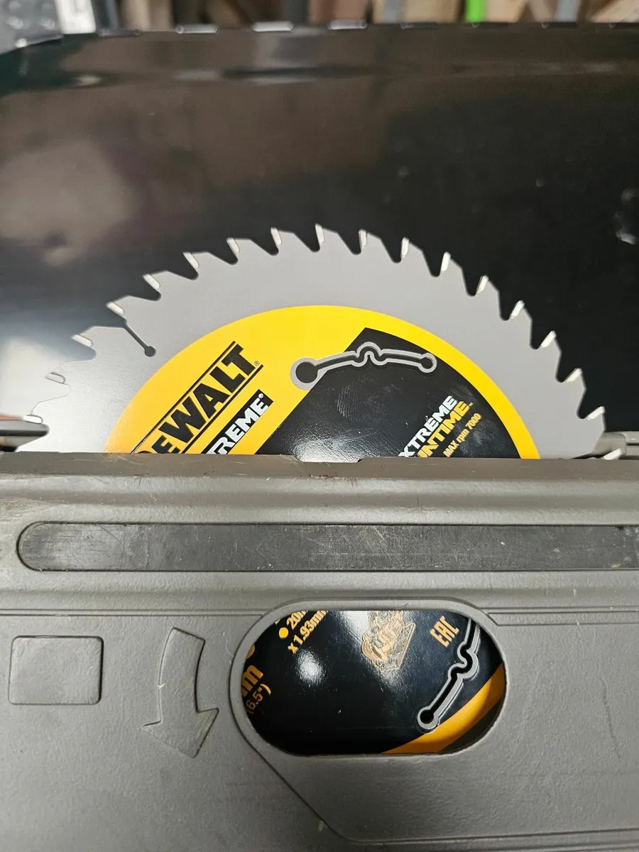 Dewalt 54v plugne saw - Image 4