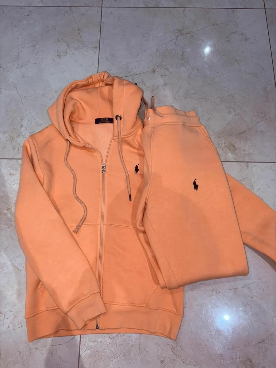 Ladies  tracksuit - Image 3
