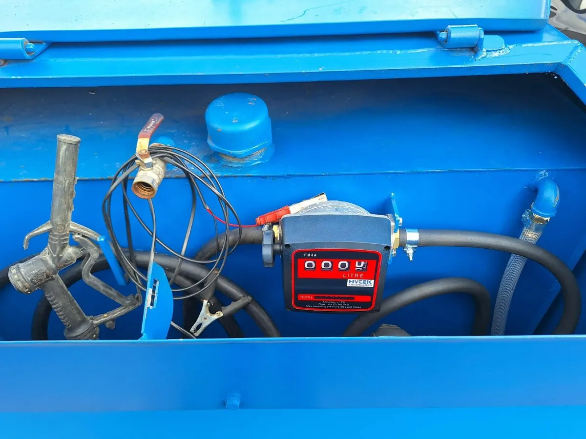 Fuel Bowser - Image 4