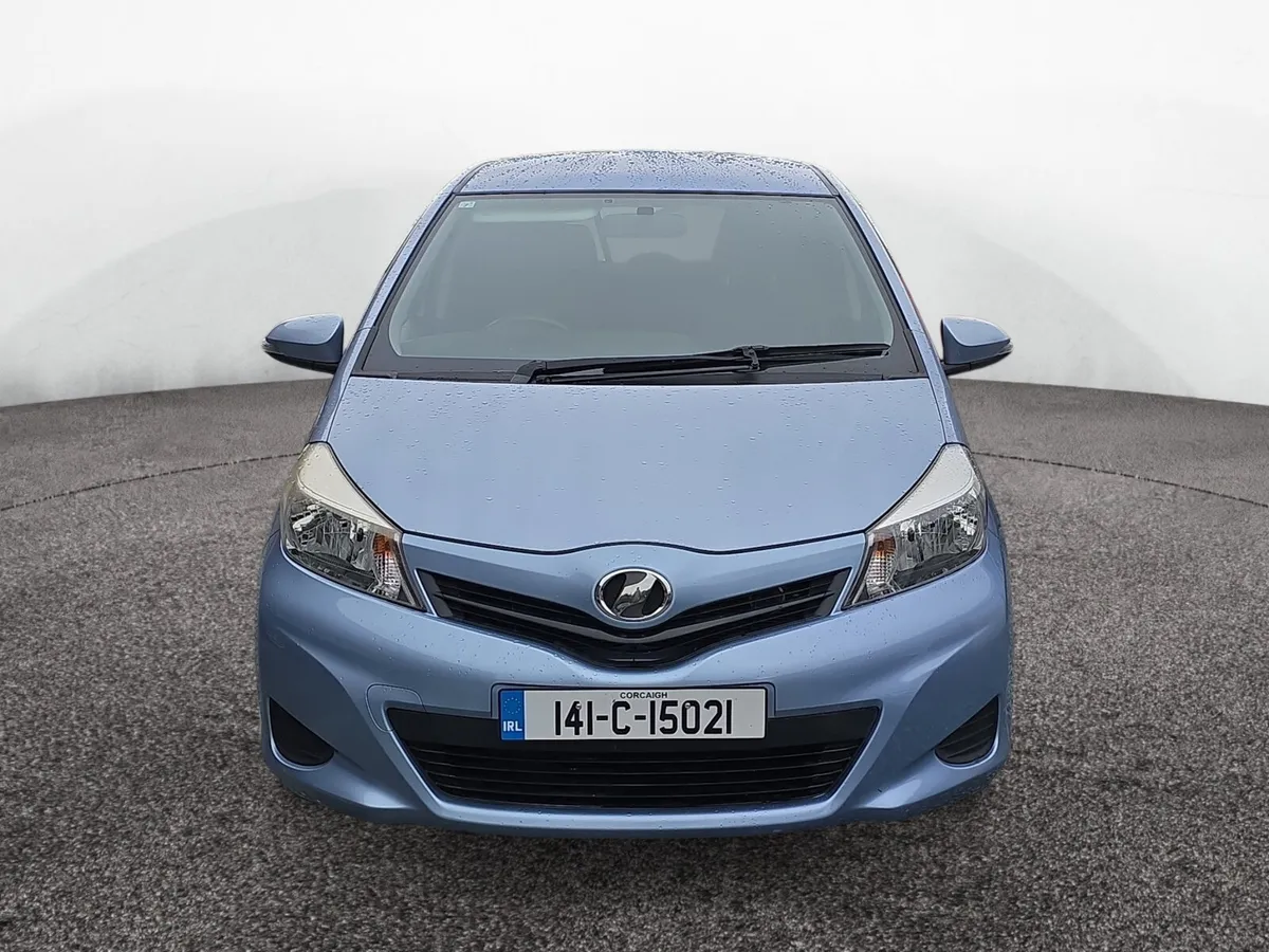 Toyota Vitz 2014 Automatic - Image 2