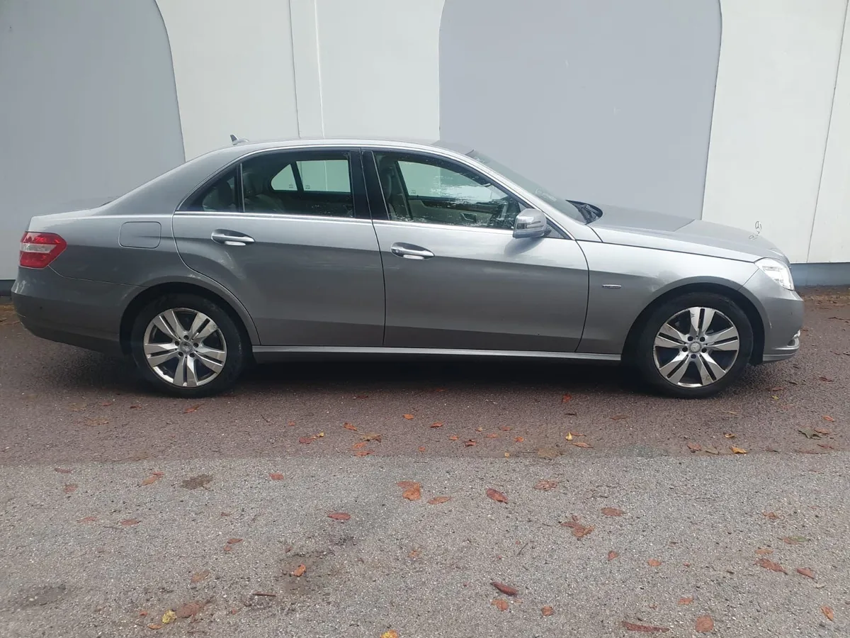 2012 MERCEDES E200 CDI DIESEL - Image 1