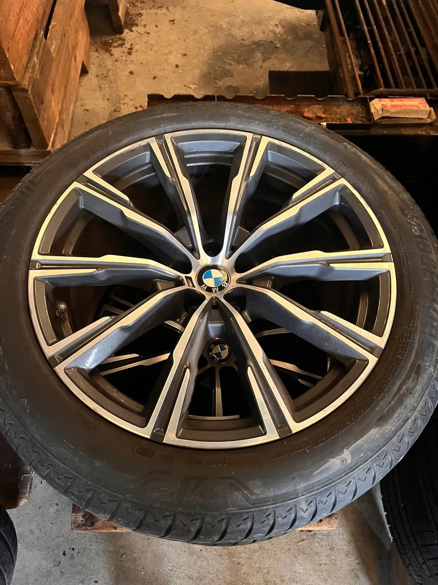 BMW X5 G05 M Sport 20” alloy wheels - Image 2