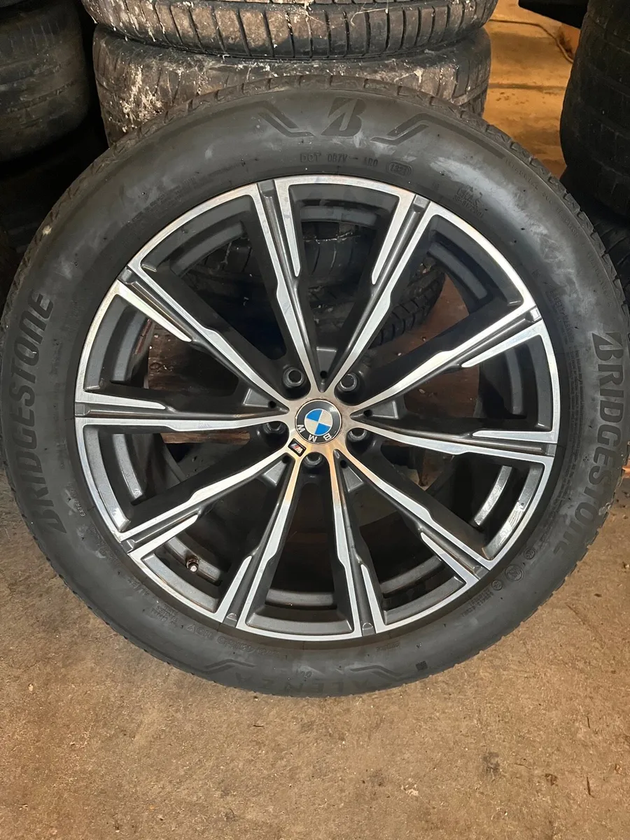 BMW X5 G05 M Sport 20” alloy wheels - Image 4