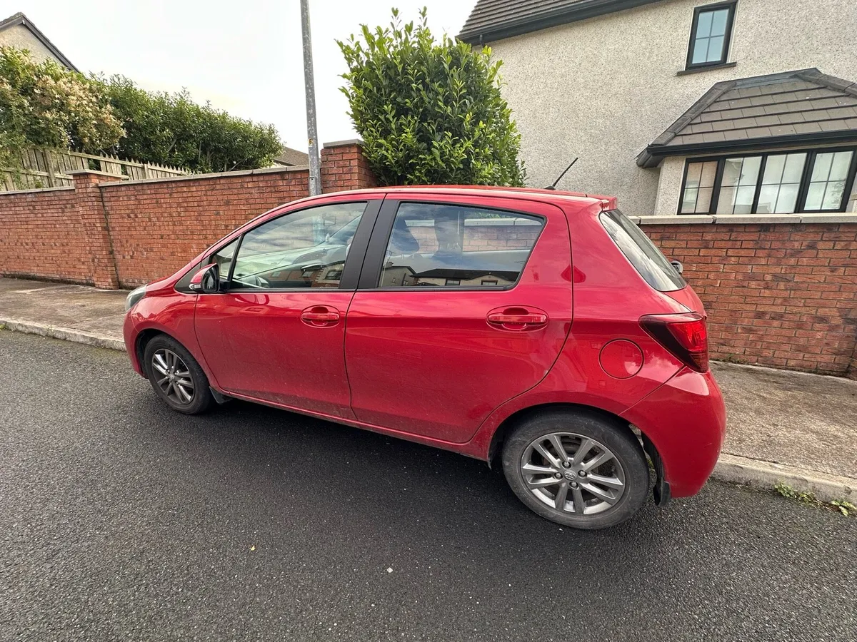 162 Toyota Yaris - Image 3