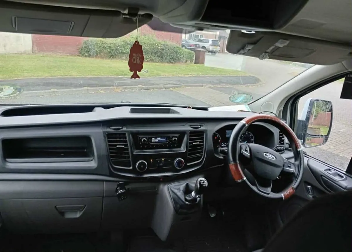 2019 Ford Transit Custom Crew Cab - Image 3