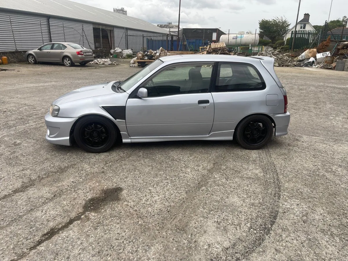 96 Toyota Starlet Glanza V - Image 2