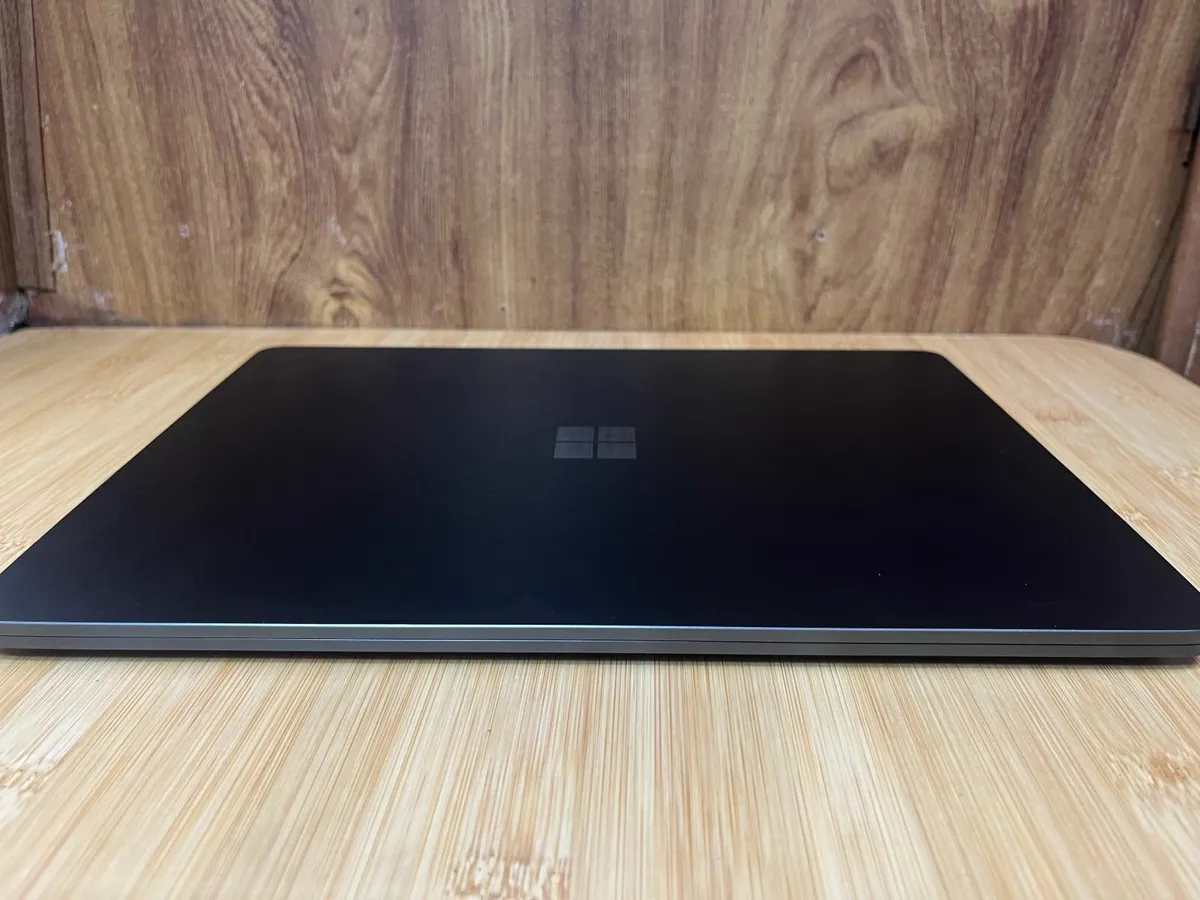 Microsoft Surface Laptop 7th Edition - Image 2