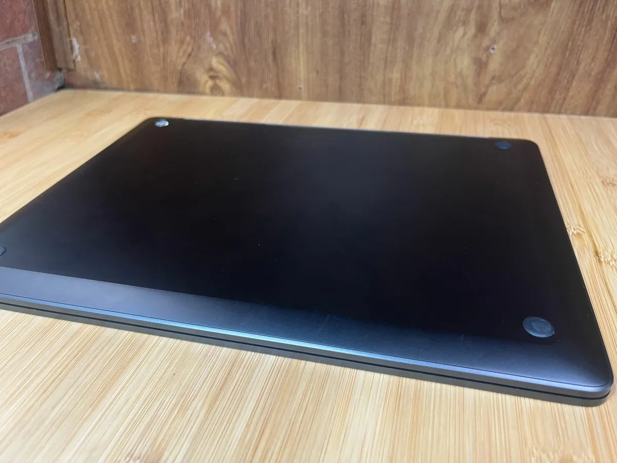 Microsoft Surface Laptop 7th Edition - Image 4