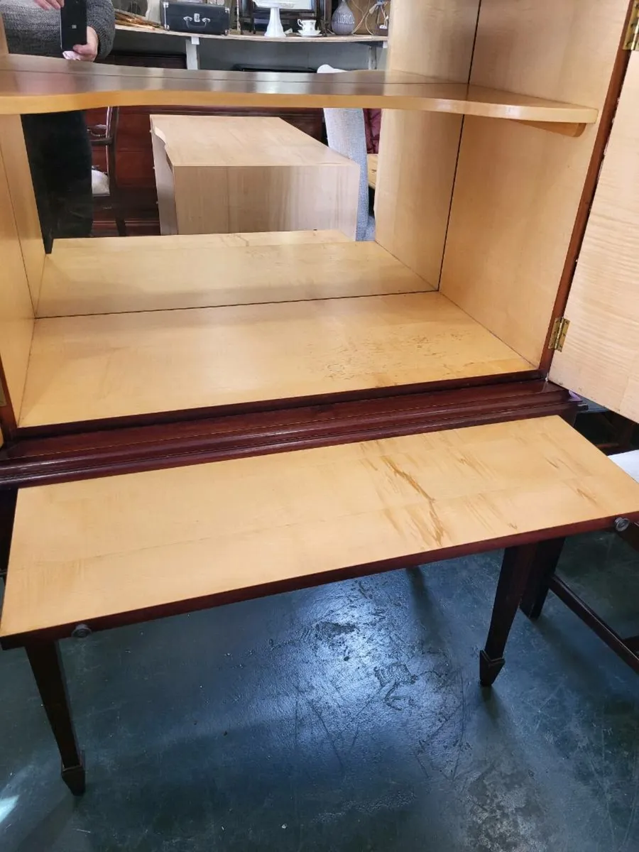 Flamed mahogany cocktail cabinet - Image 4