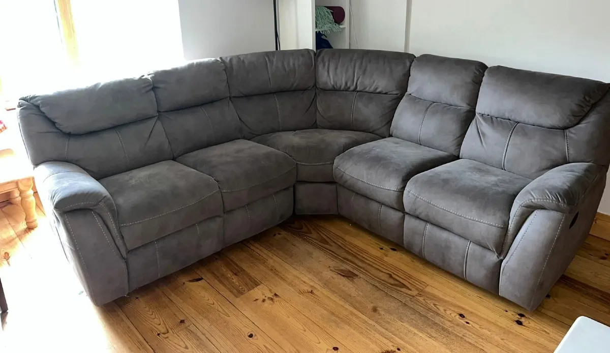 Corner Recliner Couch - Image 2