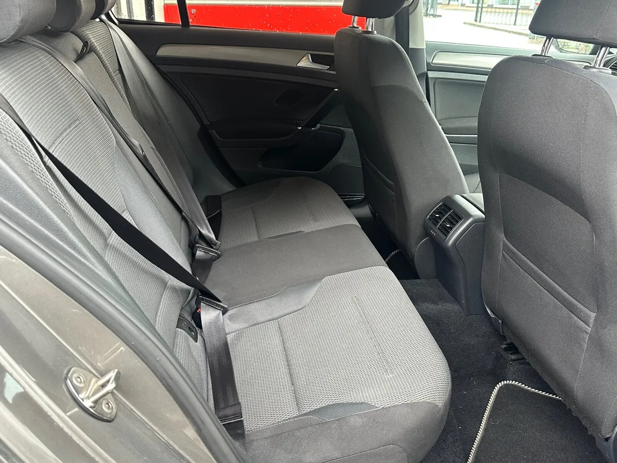 Volkswagen Golf 2014 - Image 4