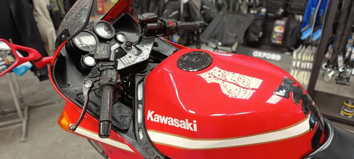 1989 Kawasaki ZX-10 - Image 2