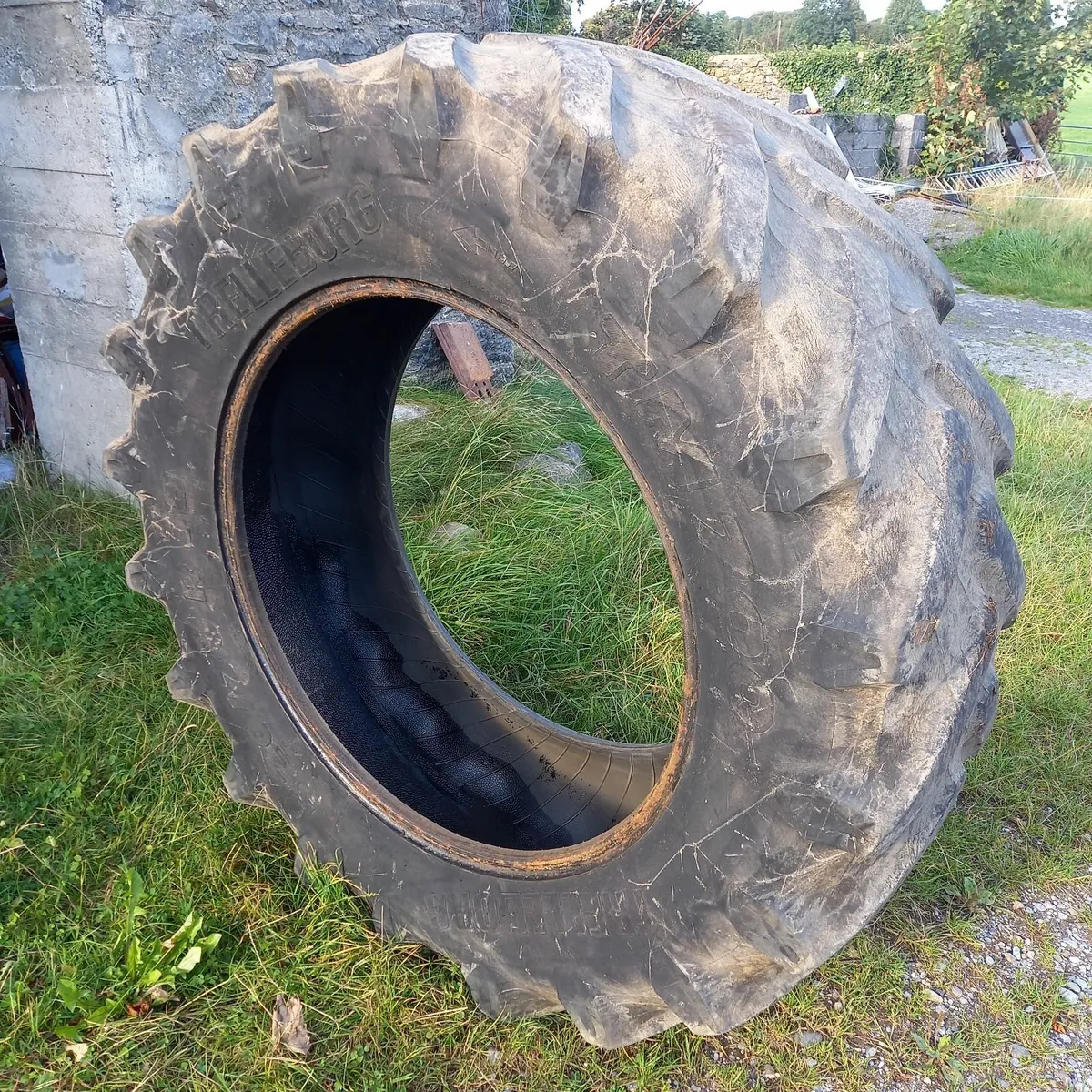 Tractor tyre 520/70/38 (1) - Image 3