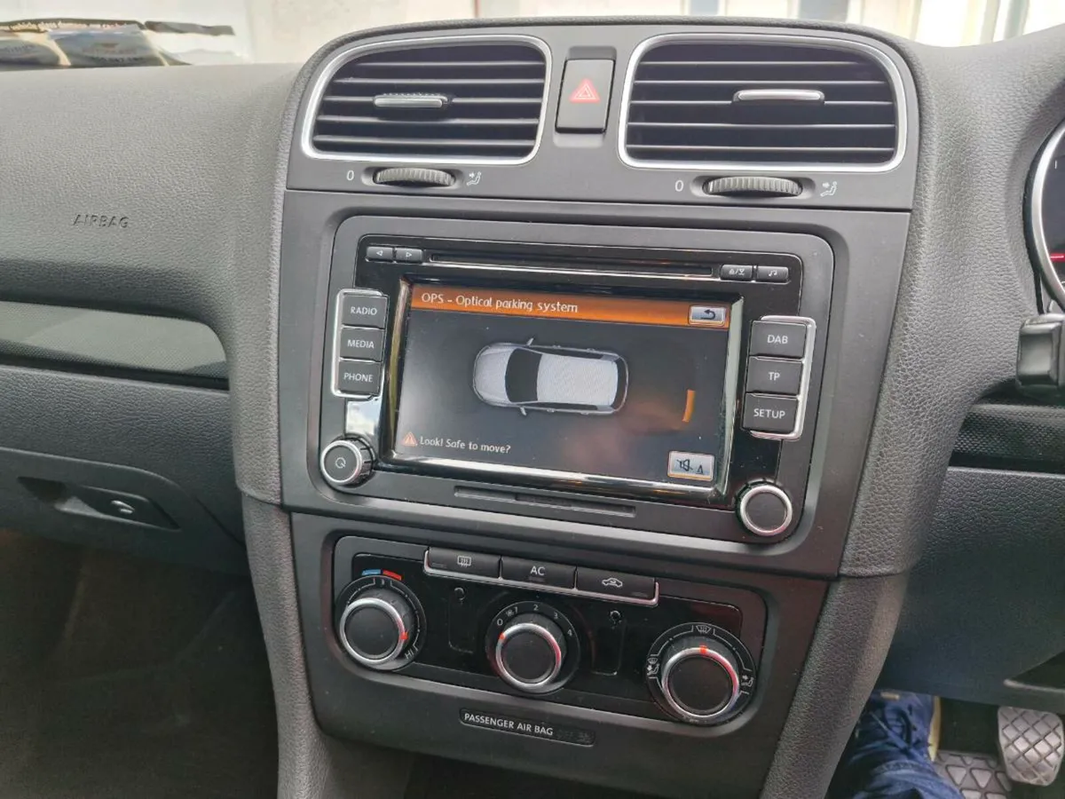 Car - Image 3