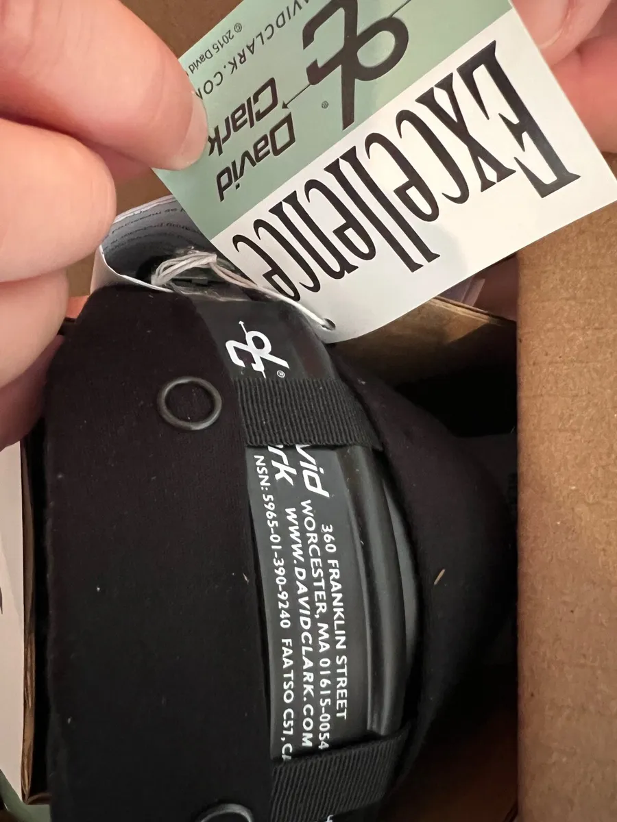 David Clark Aviation Headset - Image 4