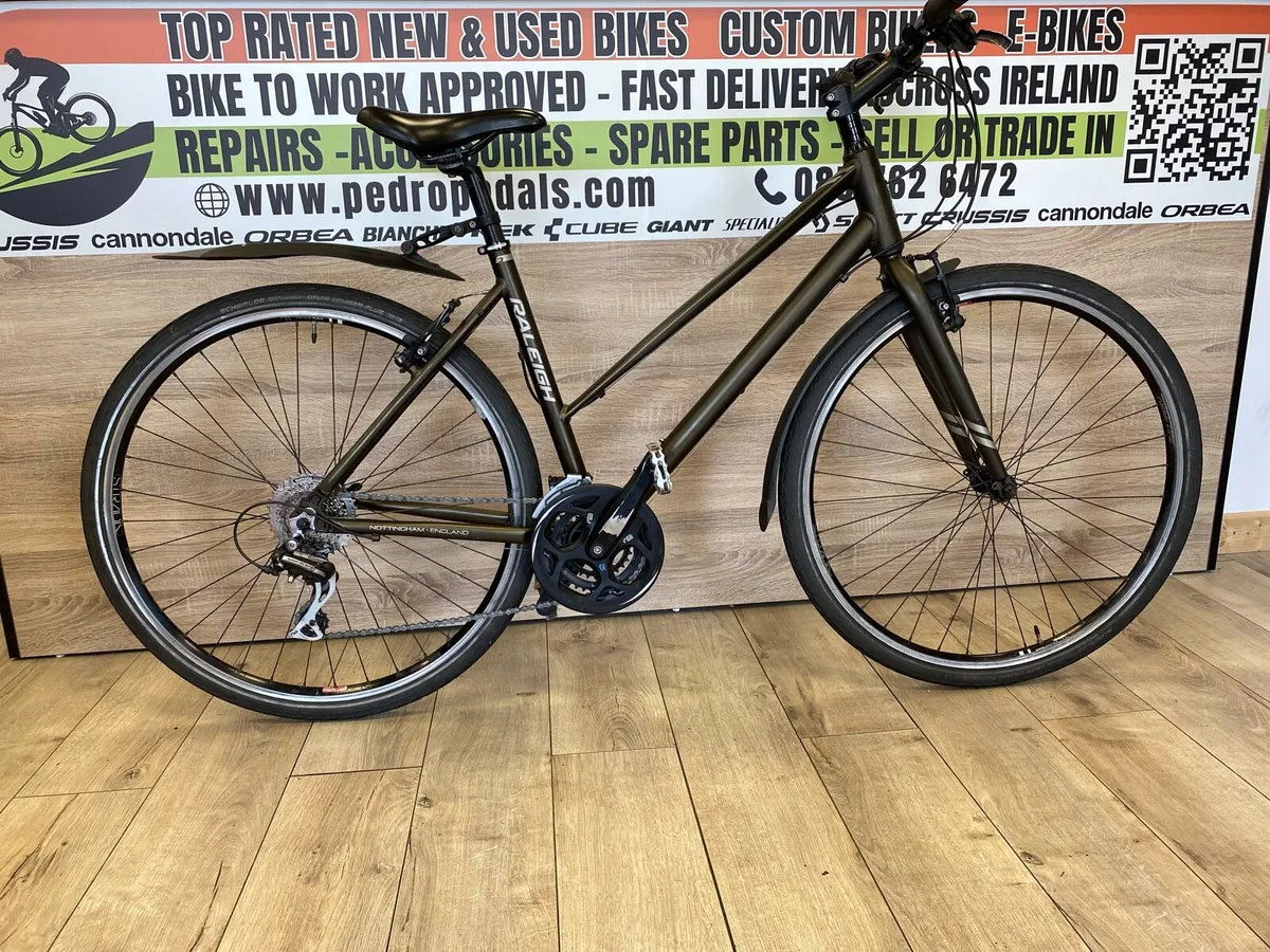 Raleigh strada two (like new) - Image 1