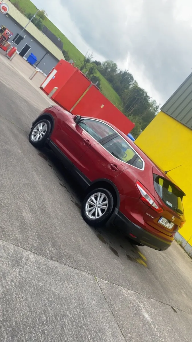 2014 Nissan Qashqai 1.5 Diesel - Image 4
