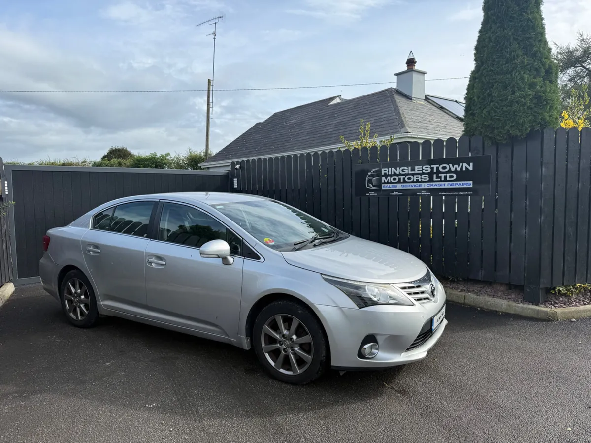 Toyota Avensis 2014 - Image 1