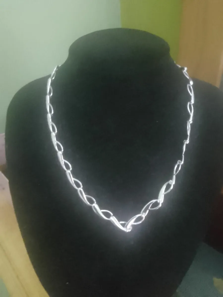 STG SILVER DESIGNER LUCY Q INFINITY CHAIN 28g NEW - Image 2