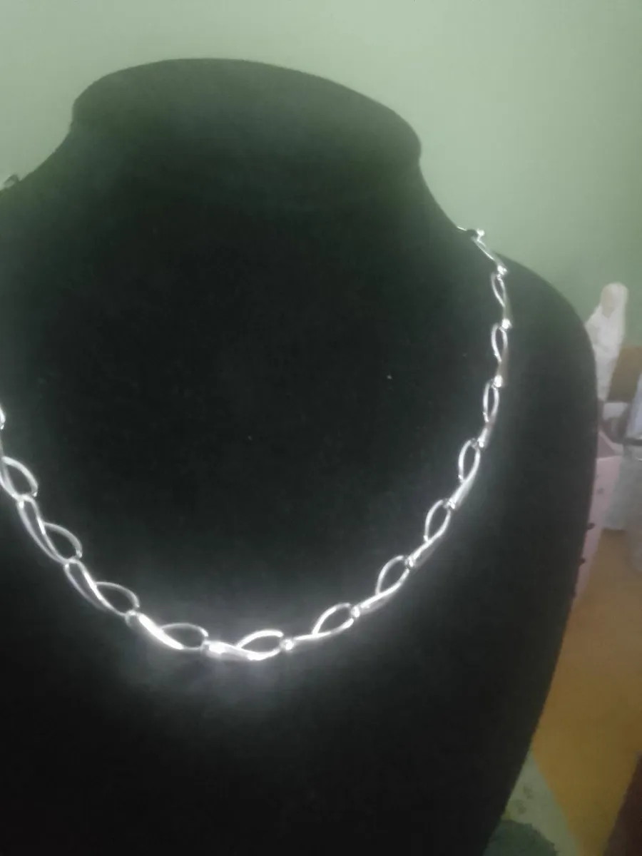 STG SILVER DESIGNER LUCY Q INFINITY CHAIN 28g NEW - Image 1