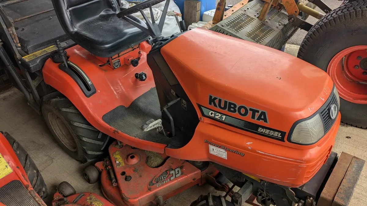 Kubota G21 high tipp