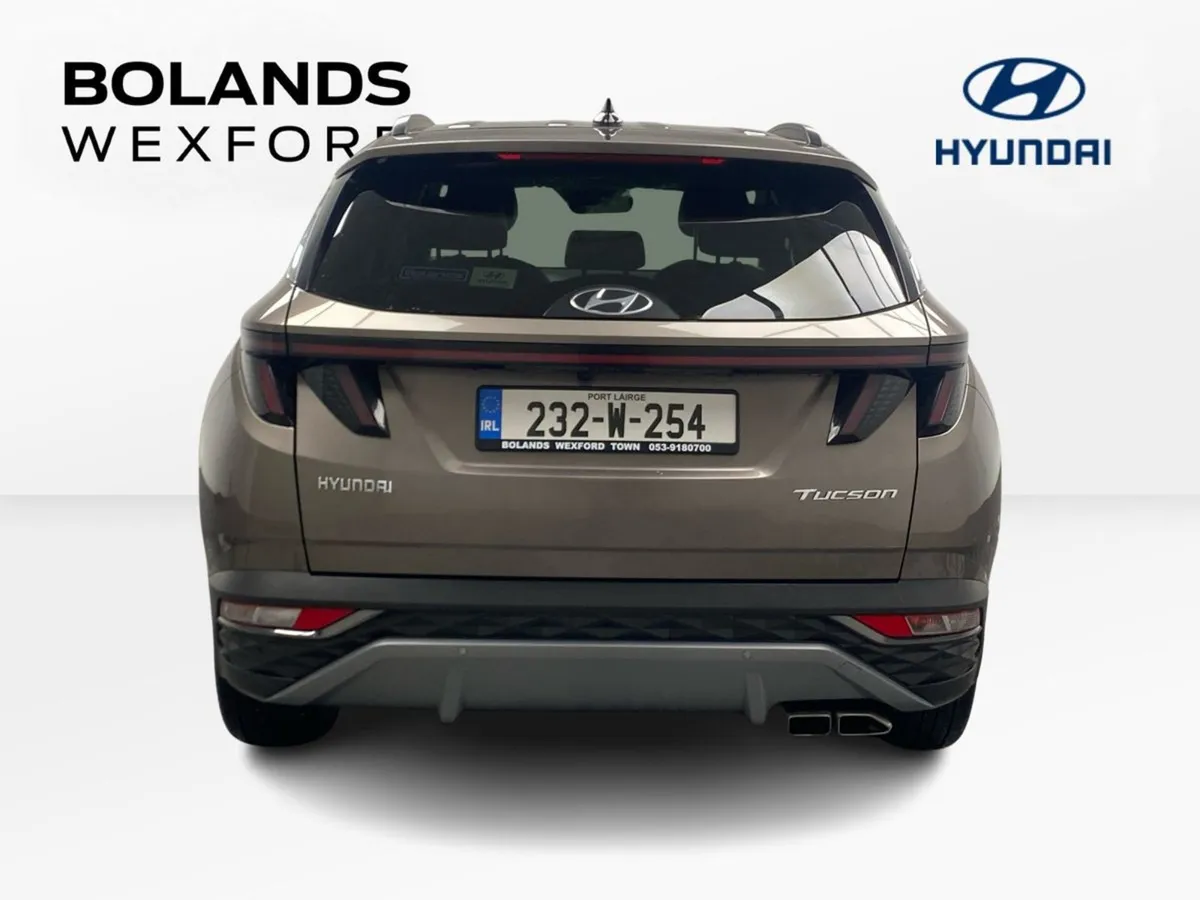 Hyundai Tucson 2WD Executive Plus - Image 4