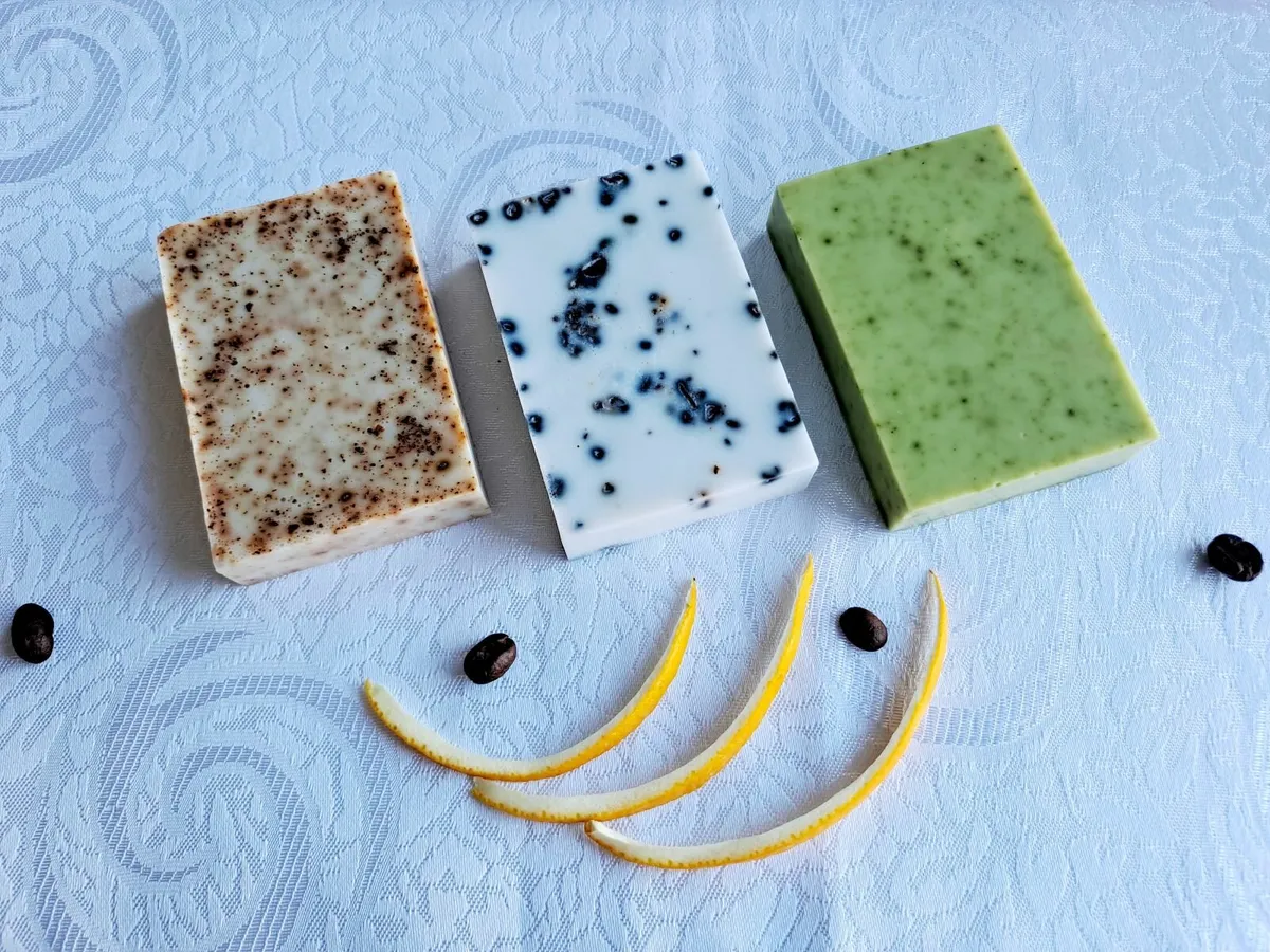 Handmade Scent & Peeling Soaps €12 for 3