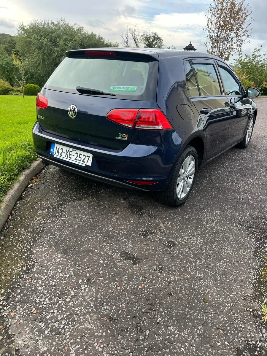 142 Volkswagen Golf - Image 3