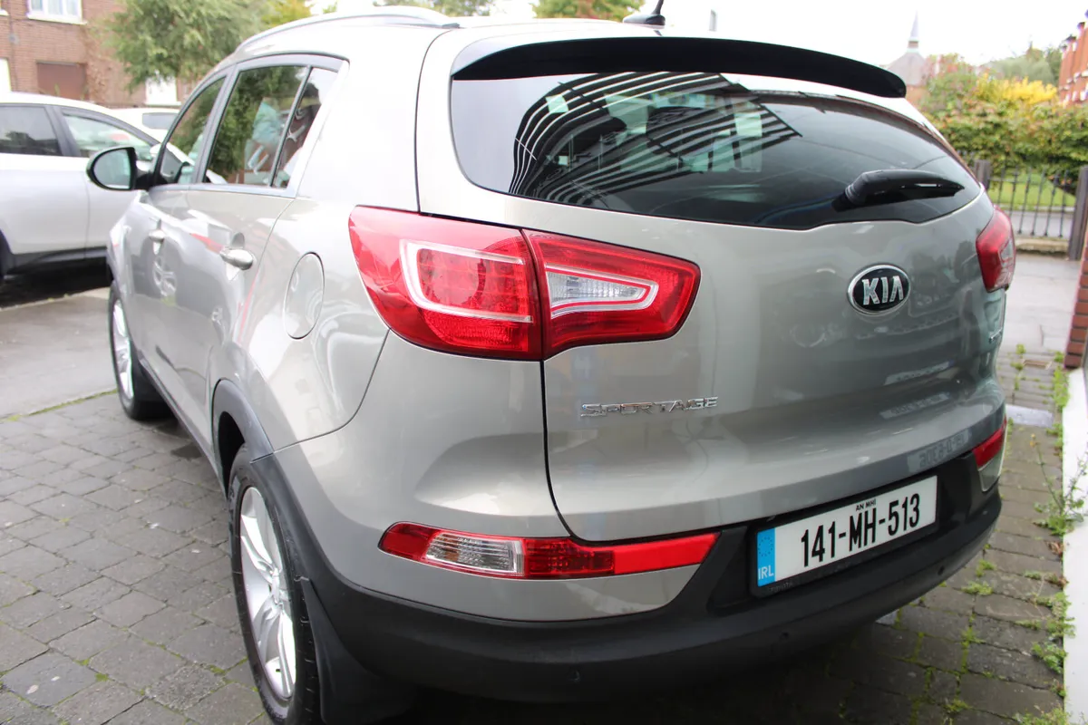 Kia Sportage LXE 1.7 2014 *FULL SERVICE HISTORY* - Image 4