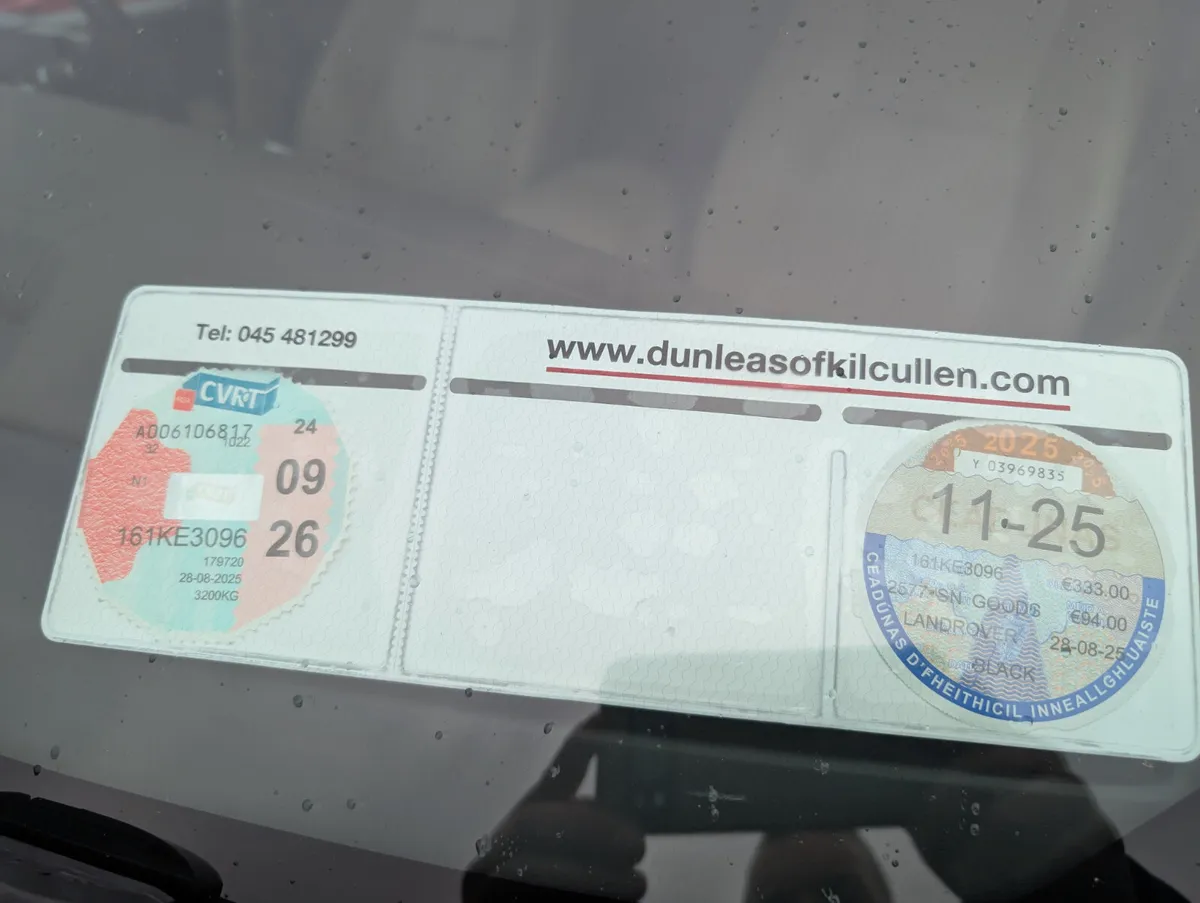 Land Rover Discovery TDV6 S 4 0 5 X - Image 3