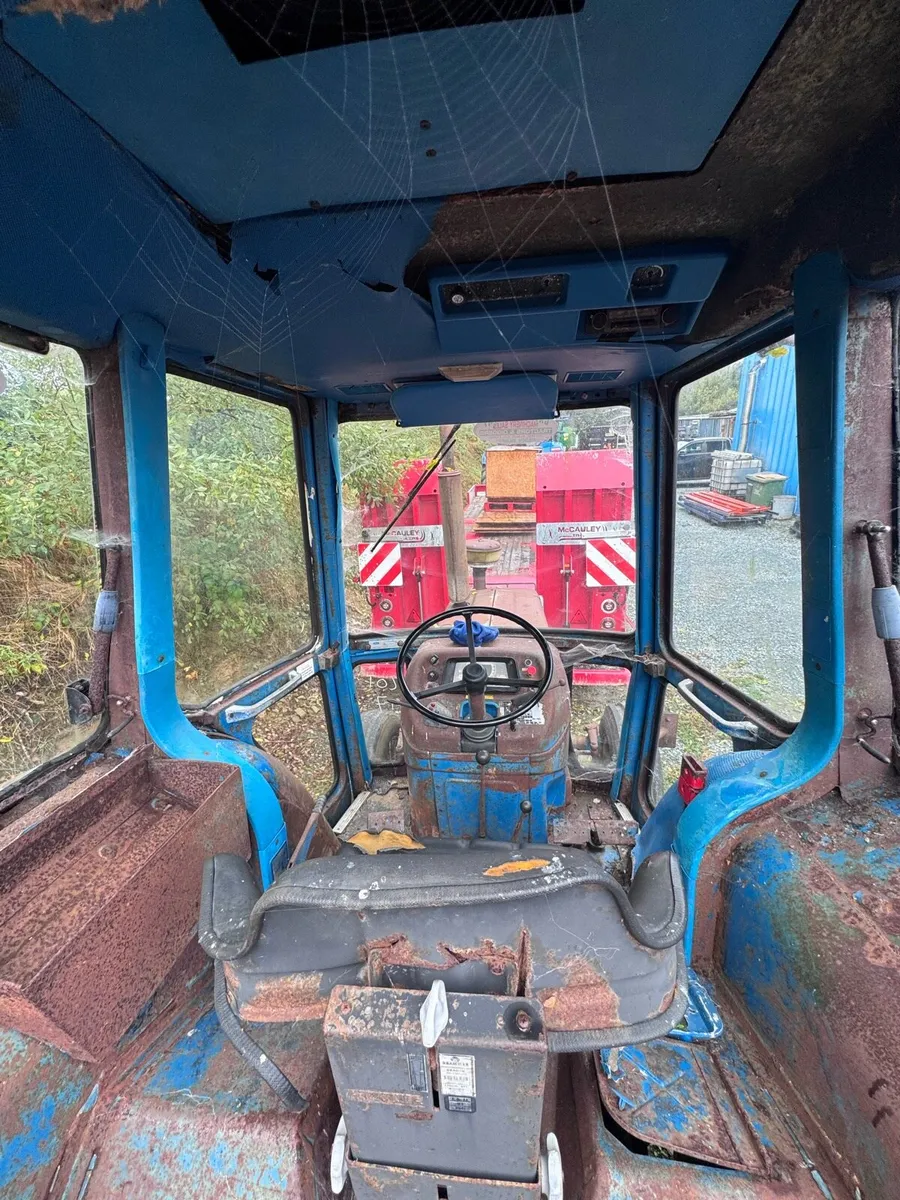 Ford 7600 - Image 3